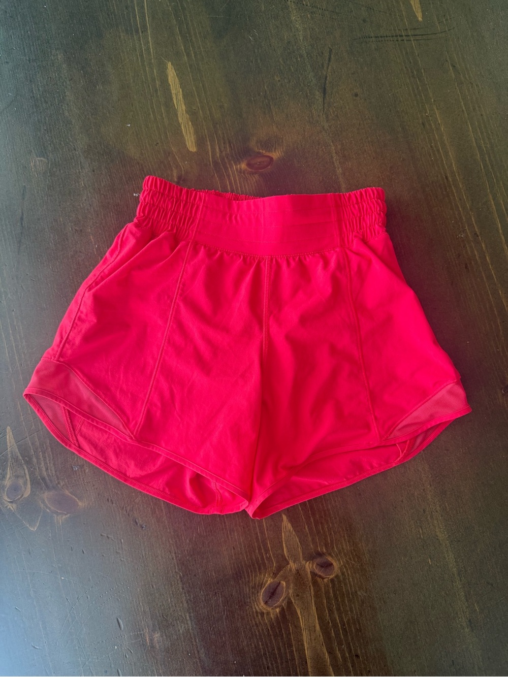 Lululemon Hotty Hot High Rise, size 2, HR 4 inch inseam